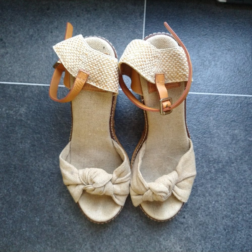 Tan Tory Burch Wedge Heel High Heel Sandals Size 6, 6.5